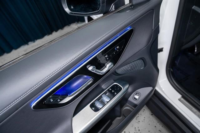 new 2025 Mercedes-Benz GLC 300 car, priced at $58,925