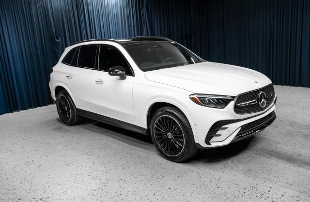 new 2025 Mercedes-Benz GLC 300 car, priced at $58,925