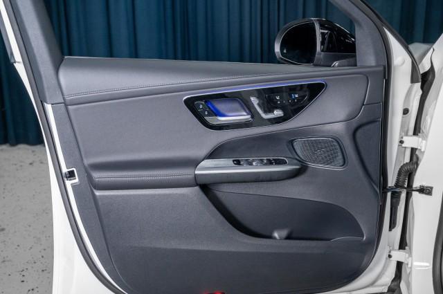 new 2025 Mercedes-Benz GLC 300 car, priced at $58,925