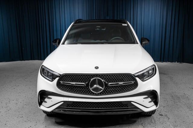 new 2025 Mercedes-Benz GLC 300 car, priced at $58,925