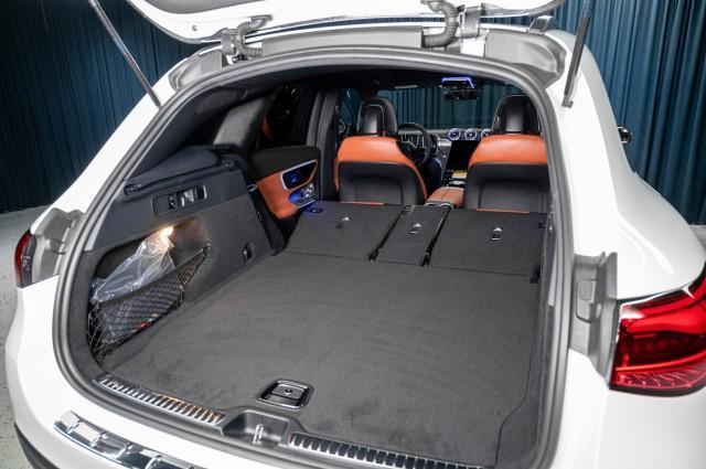 new 2025 Mercedes-Benz GLC 300 car, priced at $60,175