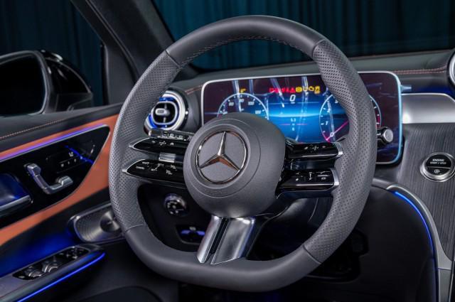 new 2025 Mercedes-Benz GLC 300 car, priced at $60,175