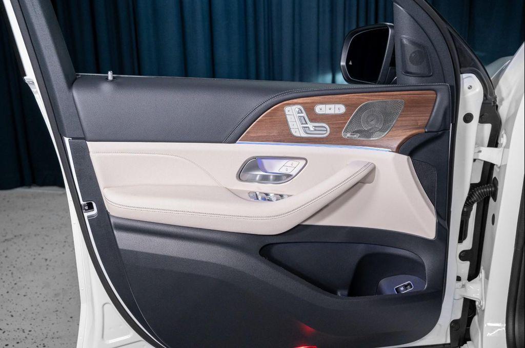 new 2026 Mercedes-Benz GLE 450 car, priced at $84,085