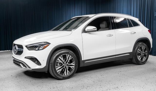 new 2025 Mercedes-Benz GLA 250 car, priced at $44,620