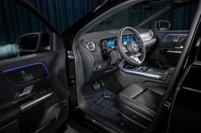 new 2025 Mercedes-Benz GLA 250 car, priced at $44,620