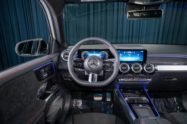 new 2024 Mercedes-Benz GLB 250 car, priced at $49,595