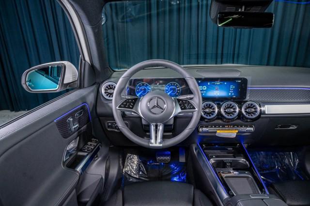 new 2024 Mercedes-Benz EQB 300 car, priced at $61,175