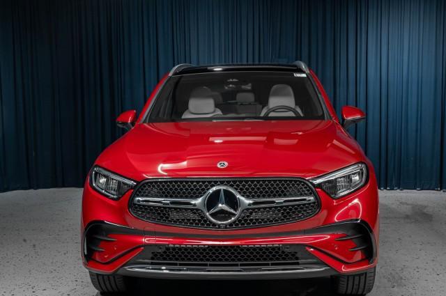 new 2025 Mercedes-Benz GLC 350e car, priced at $72,615