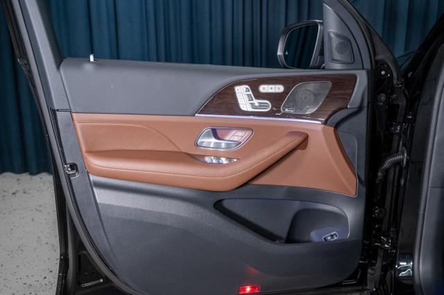 new 2025 Mercedes-Benz GLS 450 car, priced at $98,850