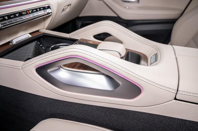 new 2025 Mercedes-Benz GLE 450 car, priced at $94,935