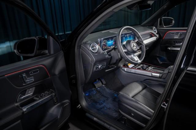 new 2025 Mercedes-Benz GLB 250 car, priced at $47,420