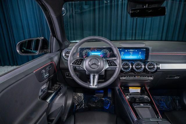 new 2025 Mercedes-Benz GLB 250 car, priced at $47,420