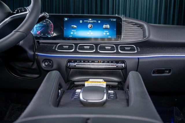 new 2025 Mercedes-Benz GLE 450 car, priced at $84,530