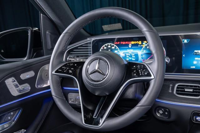 new 2025 Mercedes-Benz GLE 450 car, priced at $84,530