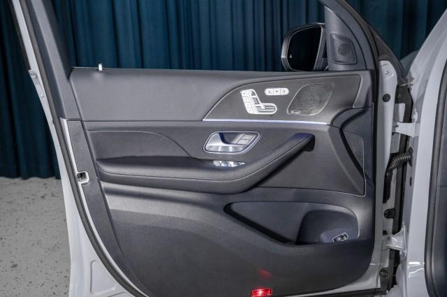 new 2025 Mercedes-Benz GLE 450 car, priced at $84,530