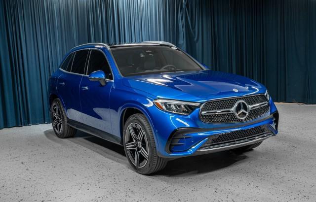 new 2024 Mercedes-Benz GLC 300 car, priced at $59,425