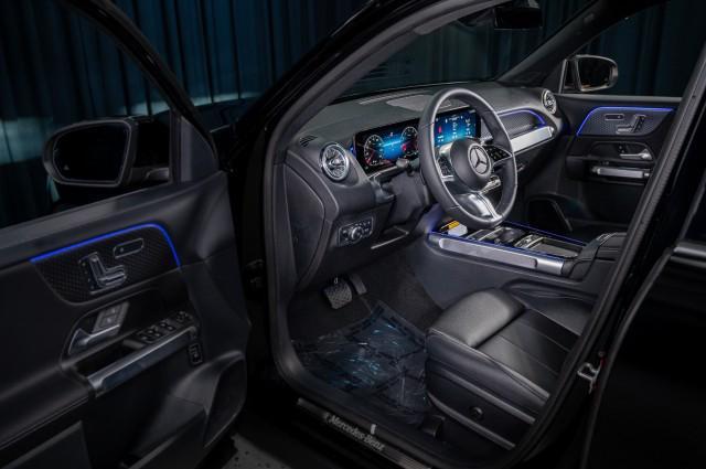 used 2025 Mercedes-Benz GLB 250 car, priced at $38,994