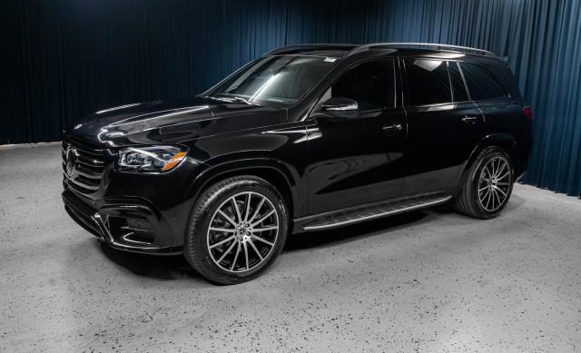 new 2025 Mercedes-Benz GLS 580 car, priced at $119,495