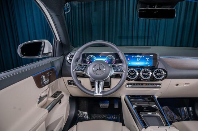 new 2025 Mercedes-Benz GLA 250 car, priced at $47,865