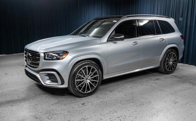 new 2025 Mercedes-Benz GLS 450 car, priced at $97,850