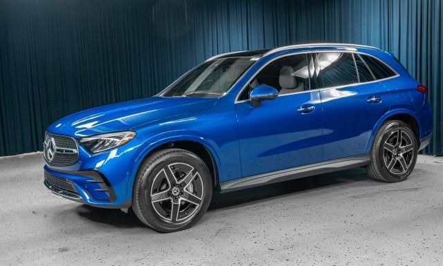 new 2025 Mercedes-Benz GLC 350e car, priced at $70,615