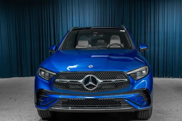 new 2025 Mercedes-Benz GLC 350e car, priced at $70,615