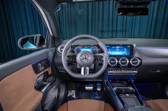 used 2025 Mercedes-Benz GLA 250 car, priced at $41,994