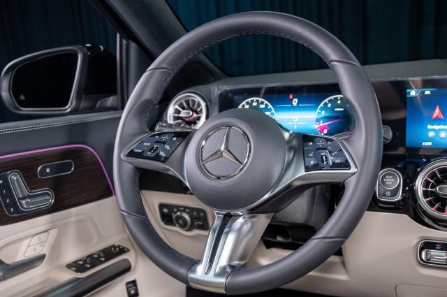 new 2025 Mercedes-Benz GLA 250 car, priced at $48,615