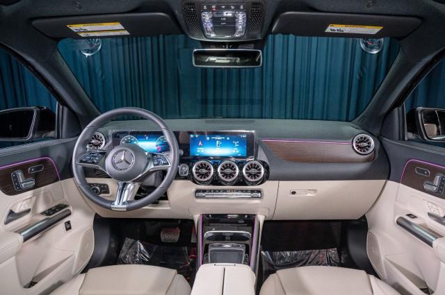 new 2025 Mercedes-Benz GLA 250 car, priced at $48,615