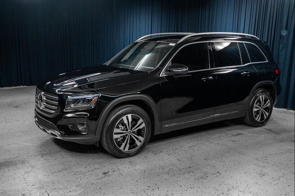 new 2025 Mercedes-Benz GLB 250 car, priced at $47,145