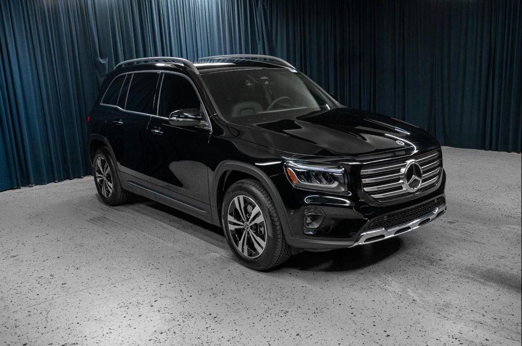 new 2025 Mercedes-Benz GLB 250 car, priced at $47,145