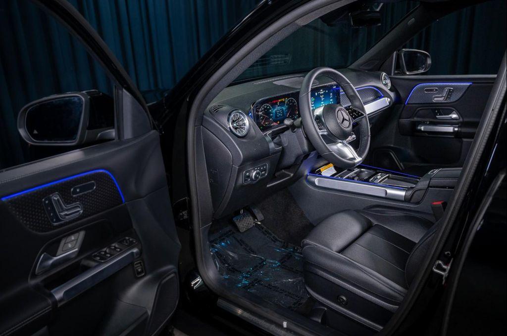 new 2025 Mercedes-Benz GLB 250 car, priced at $47,145