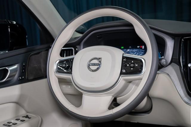 used 2024 Volvo XC60 Recharge Plug-In Hybrid car, priced at $59,991