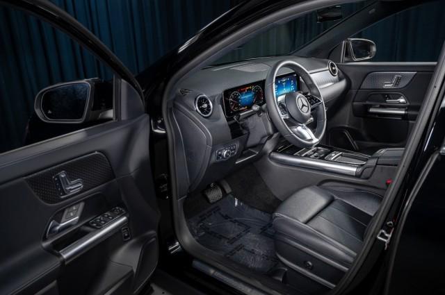 new 2025 Mercedes-Benz GLA 250 car, priced at $42,250