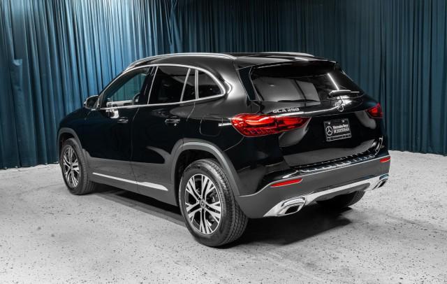 new 2025 Mercedes-Benz GLA 250 car, priced at $42,250