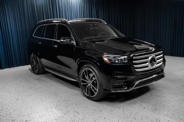 new 2025 Mercedes-Benz GLS 580 car, priced at $123,345