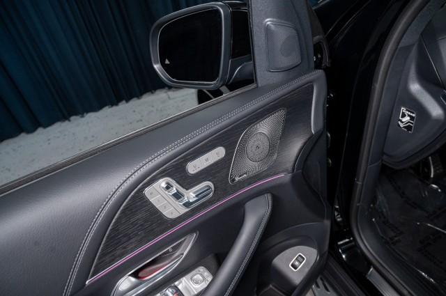 new 2025 Mercedes-Benz GLS 580 car, priced at $123,345