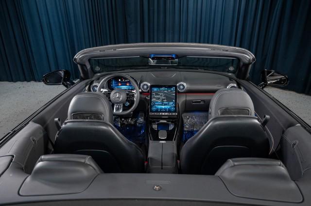 new 2025 Mercedes-Benz AMG SL 43 car, priced at $113,950