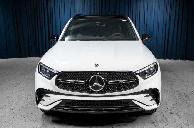 new 2025 Mercedes-Benz GLC 300 car, priced at $59,385
