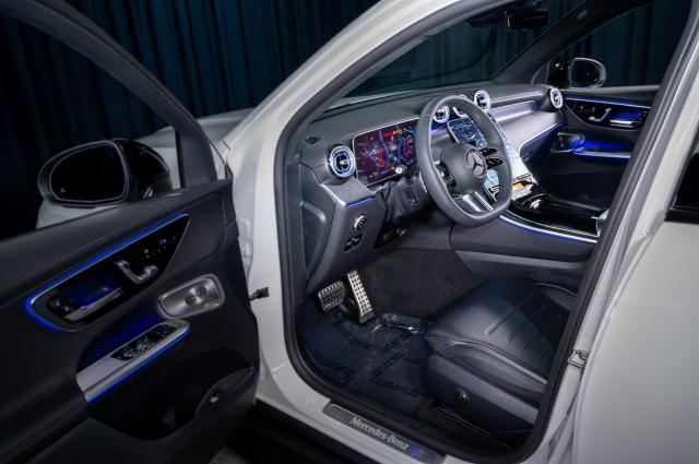 new 2025 Mercedes-Benz GLC 300 car, priced at $59,385