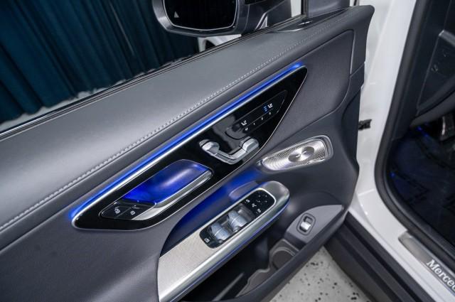 new 2025 Mercedes-Benz GLC 300 car, priced at $59,385