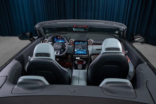 new 2025 Mercedes-Benz AMG SL 55 car, priced at $172,380