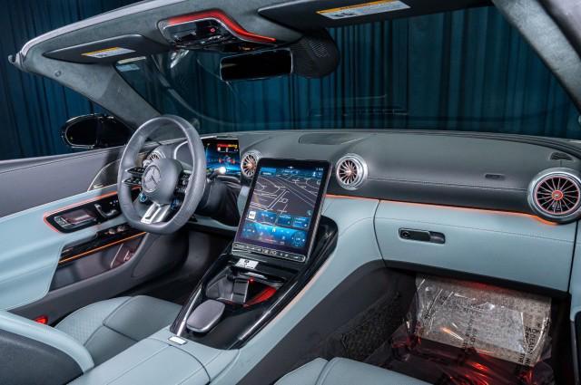 new 2025 Mercedes-Benz AMG SL 55 car, priced at $172,380