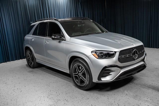 new 2025 Mercedes-Benz GLE 450 car, priced at $82,610