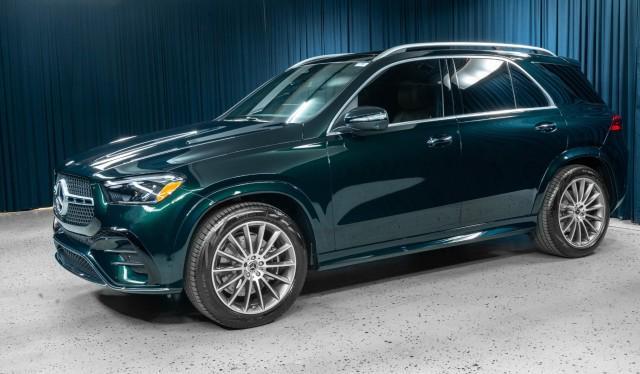 new 2025 Mercedes-Benz GLE 450 car, priced at $82,145