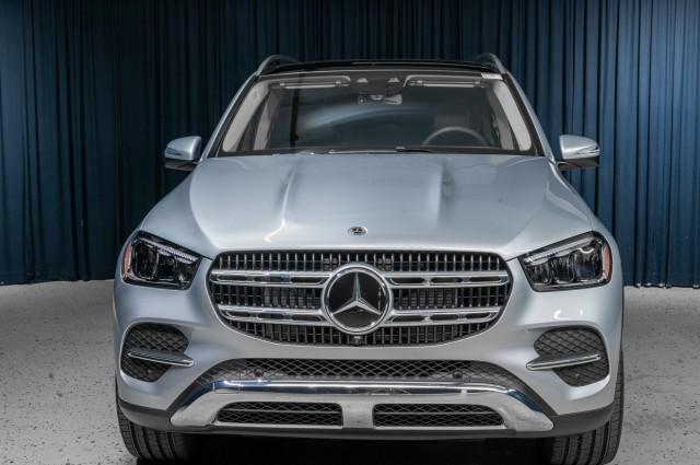 new 2024 Mercedes-Benz GLE 450 car, priced at $79,695