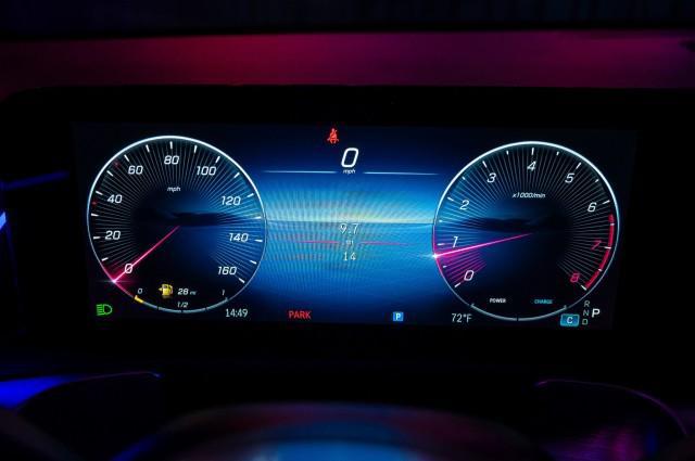new 2025 Mercedes-Benz GLB 250 car, priced at $48,920