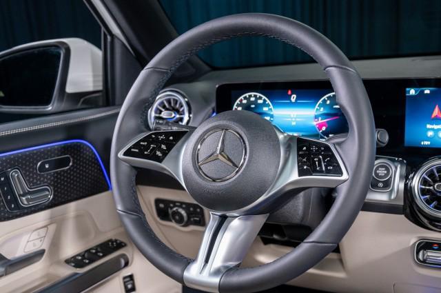 new 2025 Mercedes-Benz GLB 250 car, priced at $48,920