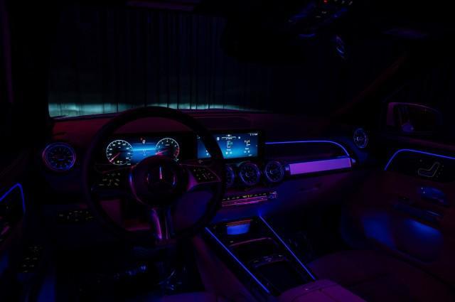 new 2025 Mercedes-Benz GLB 250 car, priced at $48,920