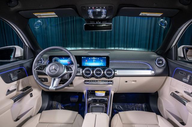 new 2025 Mercedes-Benz GLB 250 car, priced at $48,920